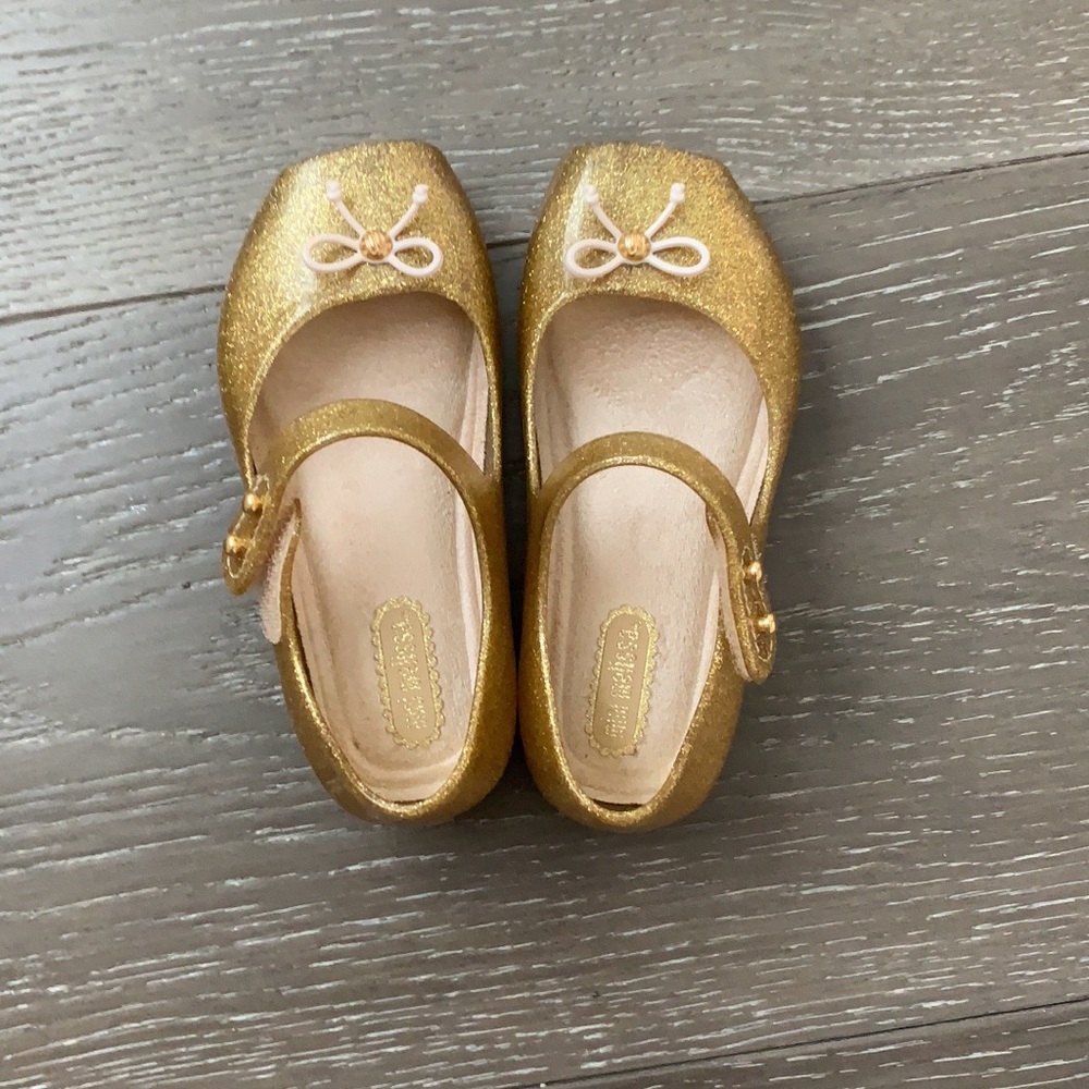 Mini melissa size 7